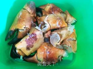 Spicy Fried Crab Feet recipe