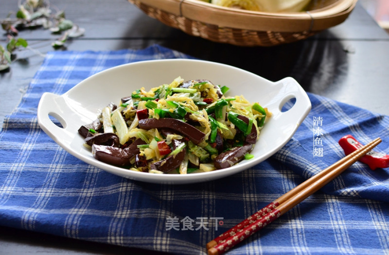 Haze Star Dish: Stir-fried Blood Tofu with Chinese Cabbage
