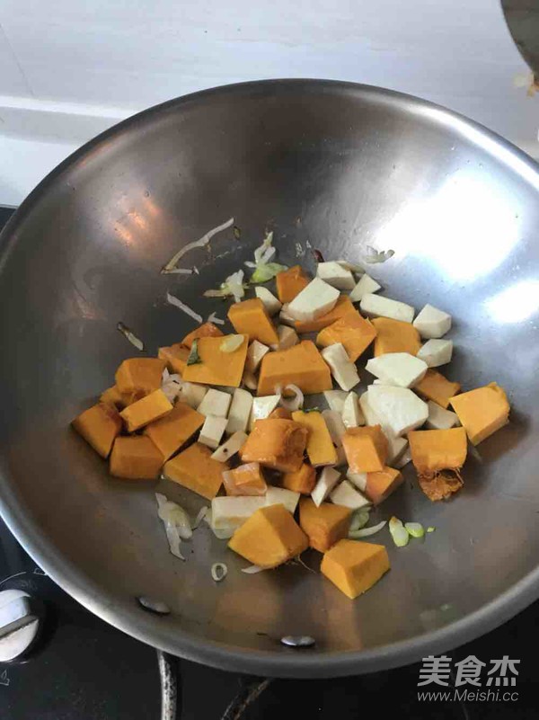 Pumpkin Golden Noodles recipe