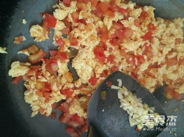 Scrambled Eggs with Tomatoes recipe