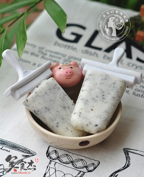 Dragon Fruit Cream Ice Cream recipe