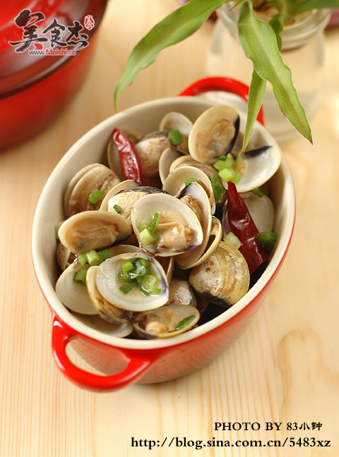 Wine Steamed Clams recipe