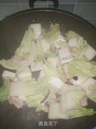 Old Kitchen Dishes: Chinese Cabbage and Fungus Pork Belly Noodles recipe