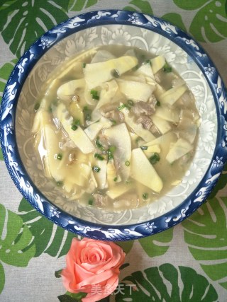 Fresh Bamboo Shoots and Sliced Pork Soup recipe