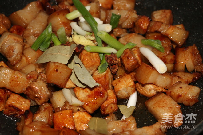 Roast Pork with Winter Bamboo Shoots recipe