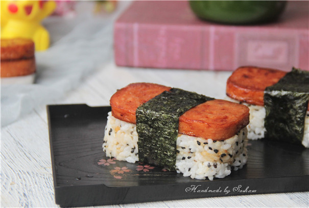 Luncheon Meat Sushi recipe