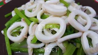 Fried Squid with Celery recipe