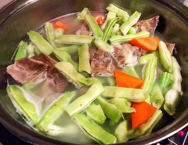 Spare Ribs and Vegetable Pot recipe