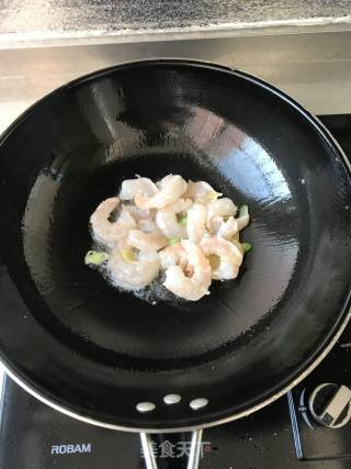 Fried Shrimp with Snow Pea recipe