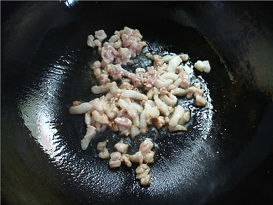 Stir-fried Diced Pork with Carrot and Edamame recipe