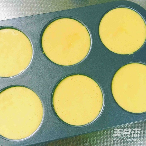 Round Sponge Cake Like A Lollipop recipe