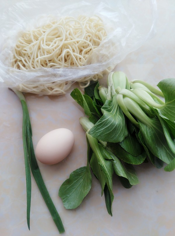 Fried Noodles with Cabbage and Egg recipe
