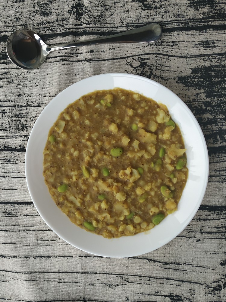 Curry Chia Seed Lentils and Cauliflower Rice