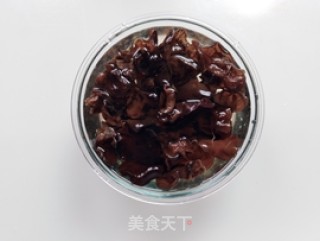 Enoki Mushroom Mixed with Black Fungus recipe