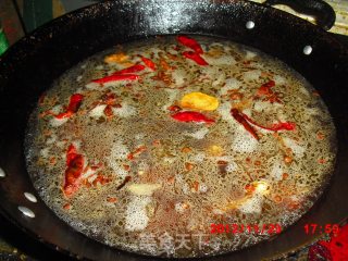 A Pot of Chaotic Stew [stewed Fish in Iron Pot] recipe