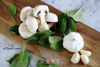 Creamy Spinach and Mushroom Quiche Omelette recipe