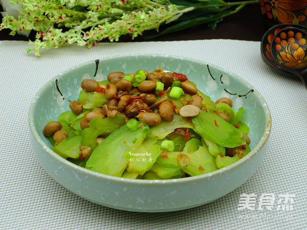 Laba Beans Mixed with Bitter Gourd recipe