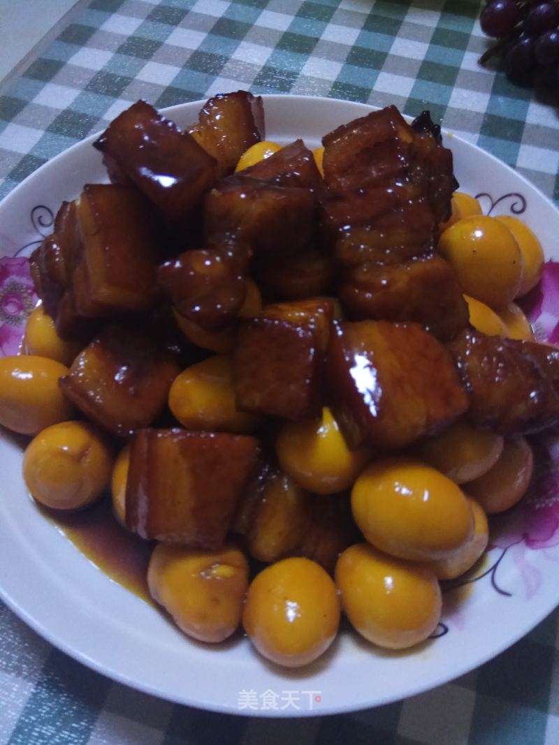 Braised Pork with Quail Eggs recipe