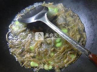 Broad Bean Soup with Bamboo Shoots and Dried Vegetables recipe