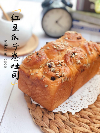 Red Bean and Melon Seed Roll Toast