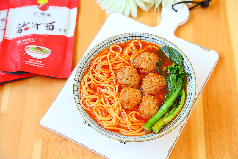 Hongguo Family Recipe-meatballs and Tomato Sauce Noodles recipe