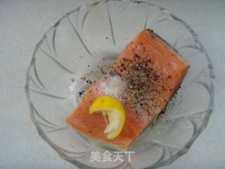 Cooked and More Nutritious---lemon Fragrant Salmon recipe