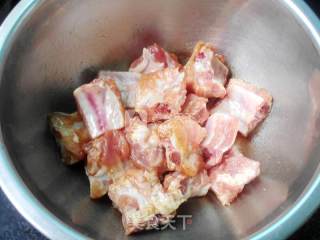 Stewed Pork Ribs with Kimchi and Radish recipe