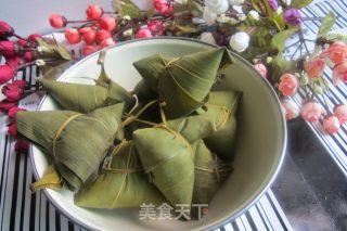 Dragon Boat Festival on The Fifth Day of May ------ Learn to Make Glutinous Rice and Red Bean Dumplings recipe