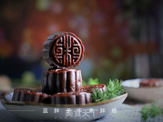 Chocolate Flowing Heart Mooncake recipe