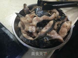 The Practice of Braising Tongs Fish with Garlic recipe