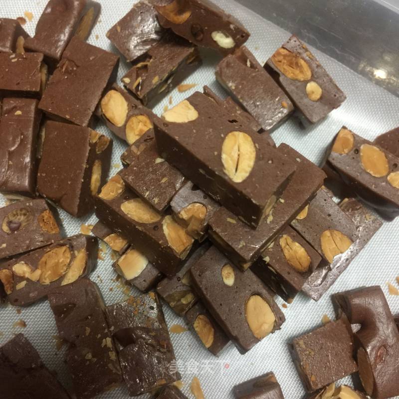 Almond Wood Cocoa (chocolate) Nougat recipe