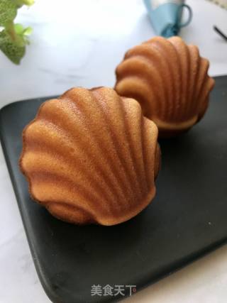 Lemon Honey Madeleine recipe