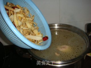 Sand Ginseng Yuzhu Old Duck Soup recipe