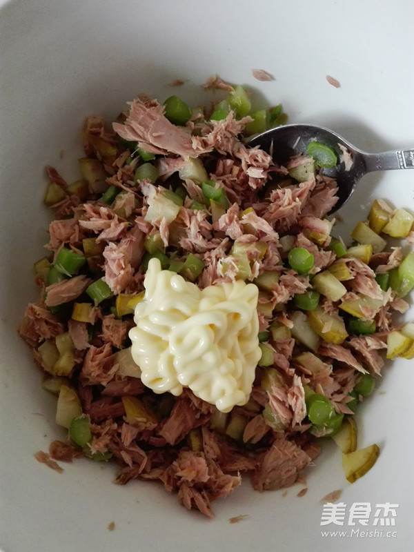 Asparagus and Tuna Salad recipe