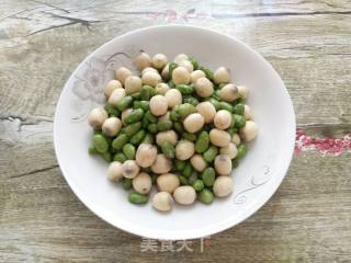 Fried Fresh Lotus with Edamame recipe