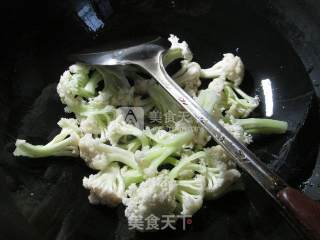 Peanuts Roasted Bran and Boiled Cauliflower recipe