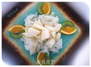 White Fungus Mixed with Pear recipe