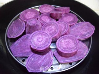 Beautiful-purple Sweet Potato Crystal Rice Dumpling recipe