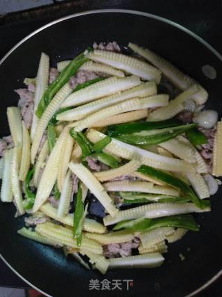 Stir-fried Pork with Baby Corn recipe