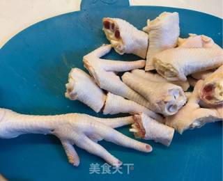 Sour and Spicy Lemon Chicken Feet recipe