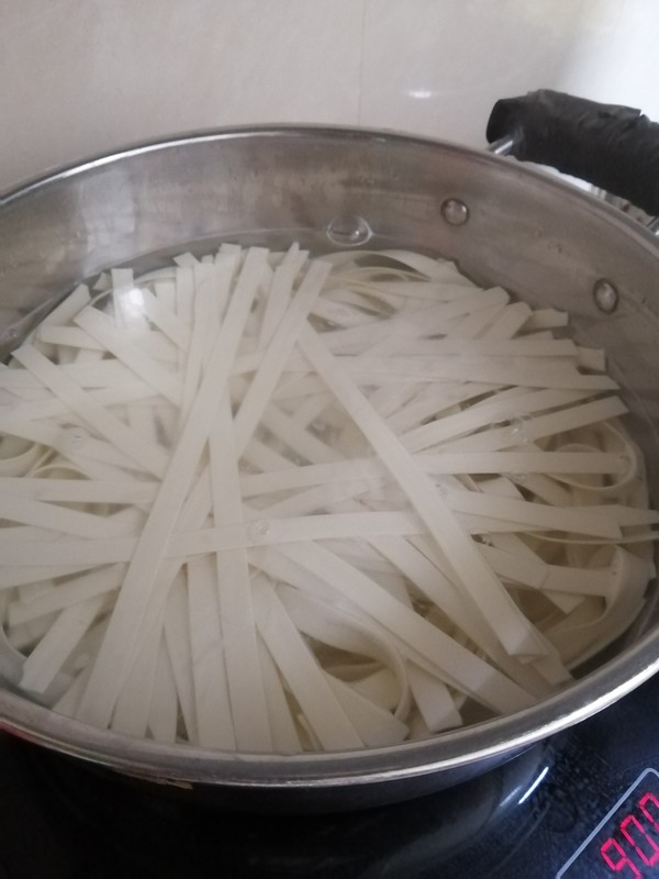 Baby Vegetable Noodles with Minced Meat recipe