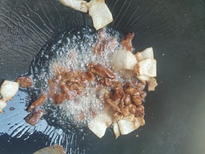 Fried Pork with Green Pepper and Yuba recipe