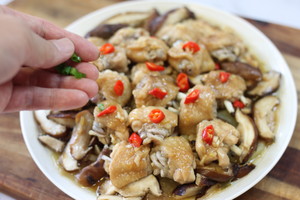 Steamed Vegetables are Healthier-steamed Chicken Wings with Mushrooms recipe