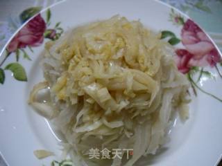 Stir-fried Sauerkraut in The Northeast-a Side Dish for Appetizers recipe