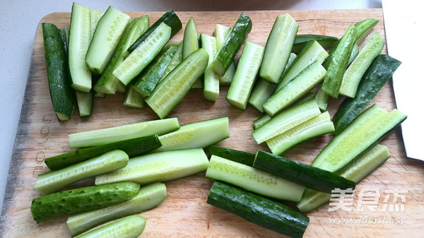 Pickled Cucumber with Leek Sauce recipe