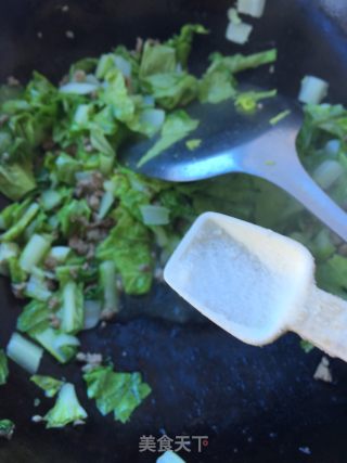 Cabbage with Minced Meat and Milk recipe