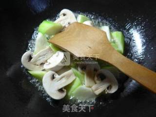 Mushrooms Boiled to Bloom at Night recipe