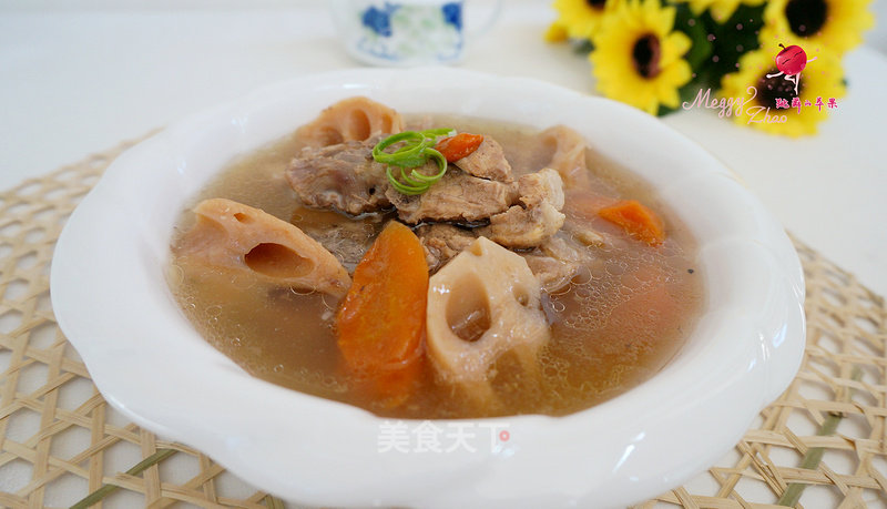 Qiangpai Lotus Root Carrot Health Soup recipe
