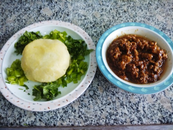 Mashed Potatoes with Meat Sauce recipe