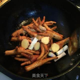 Spiced Chicken Feet recipe